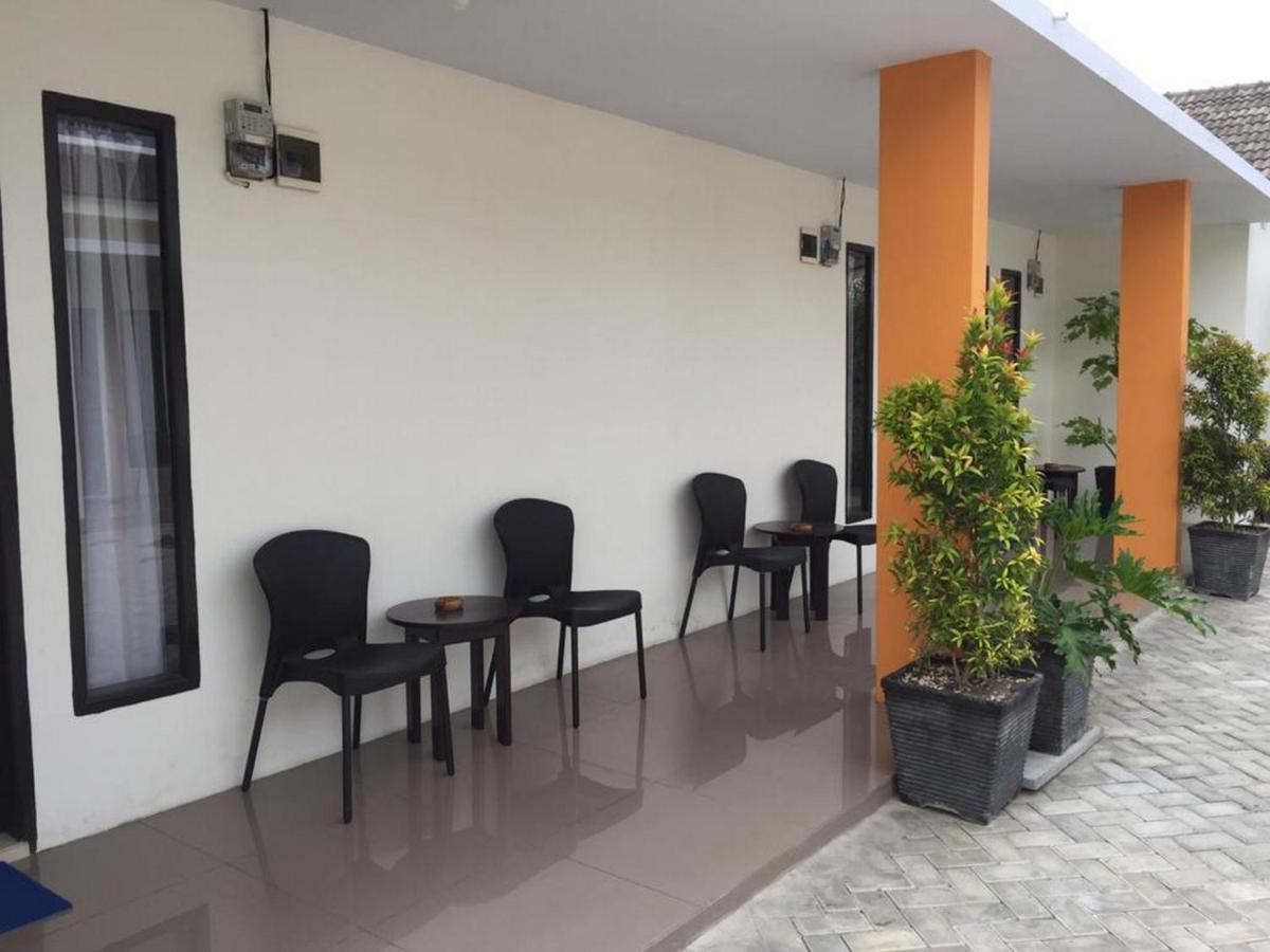 Filia Syariah Homestay Palu Redpartner Exterior photo