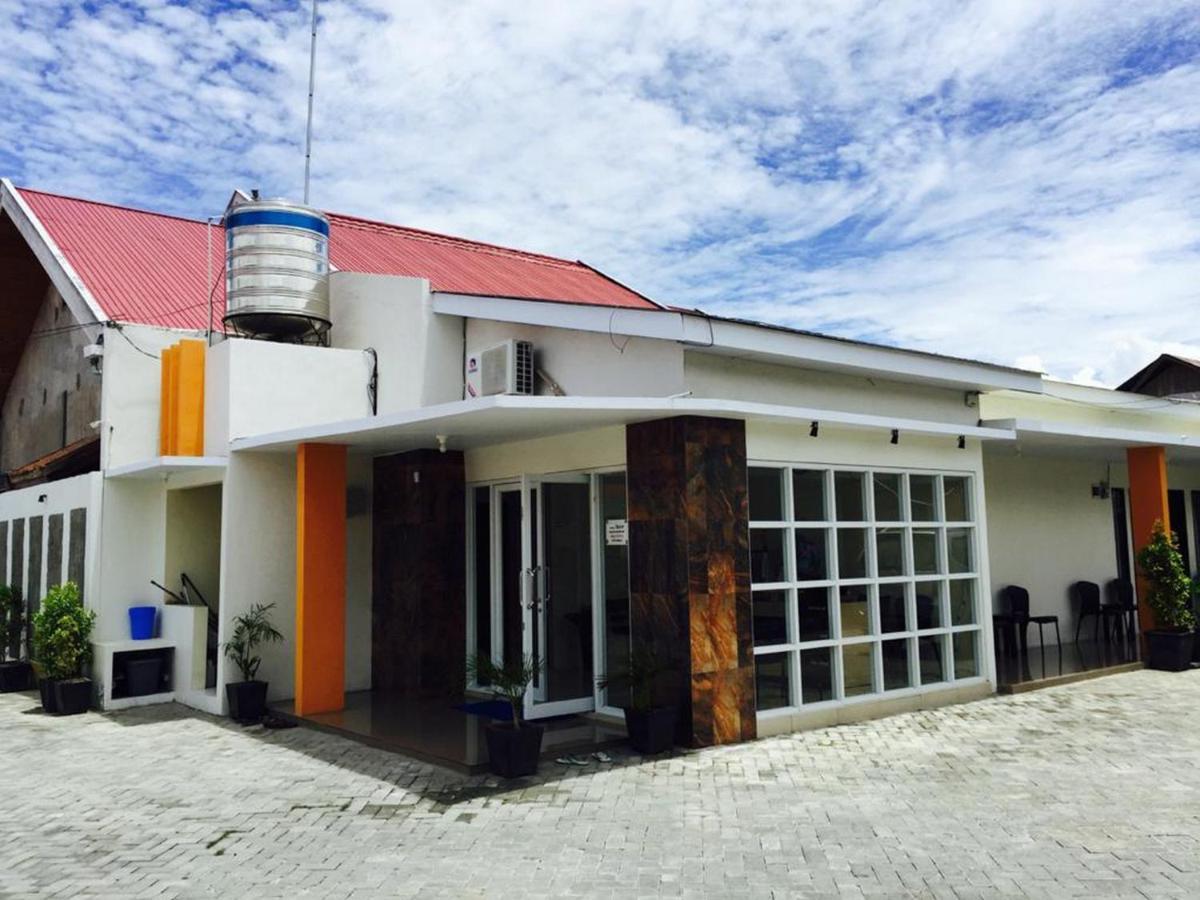 Filia Syariah Homestay Palu Redpartner Exterior photo